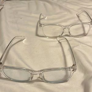 New 2 pack of glasses